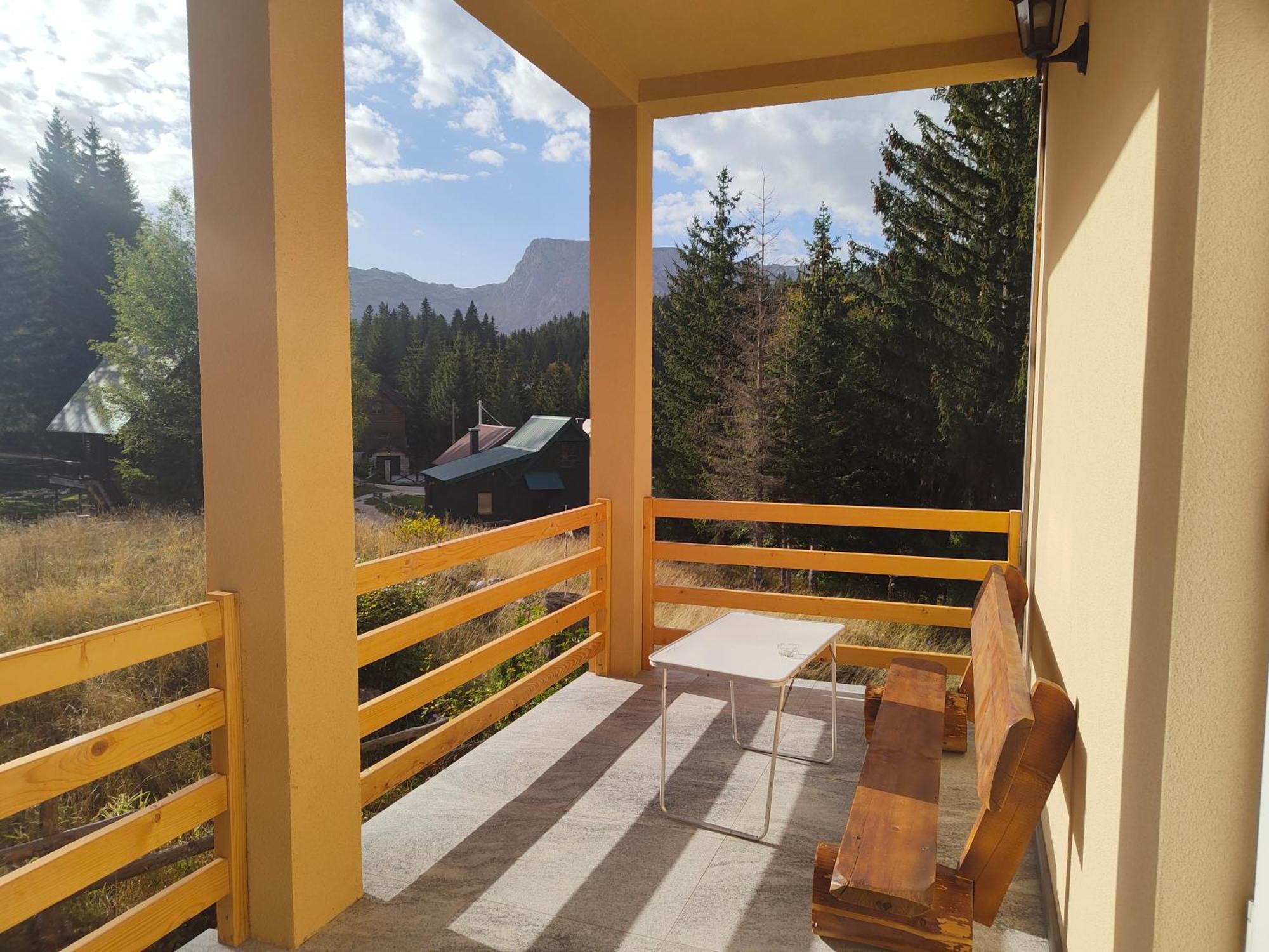 Apartment Durmitor Žabljak Rom bilde