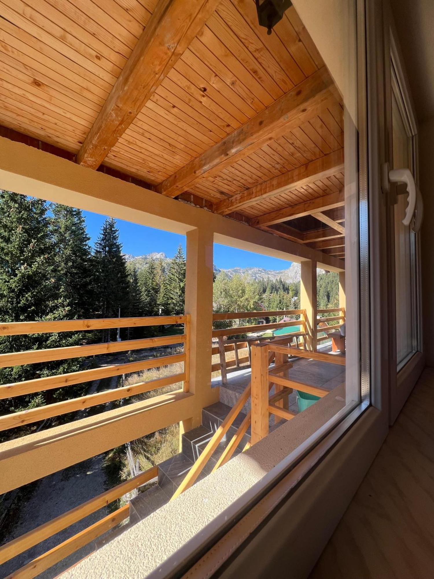 Apartment Durmitor Žabljak Rom bilde